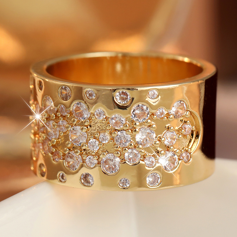 Luxurious Full-Set Synthetic Zirconia Copper Women's Ring